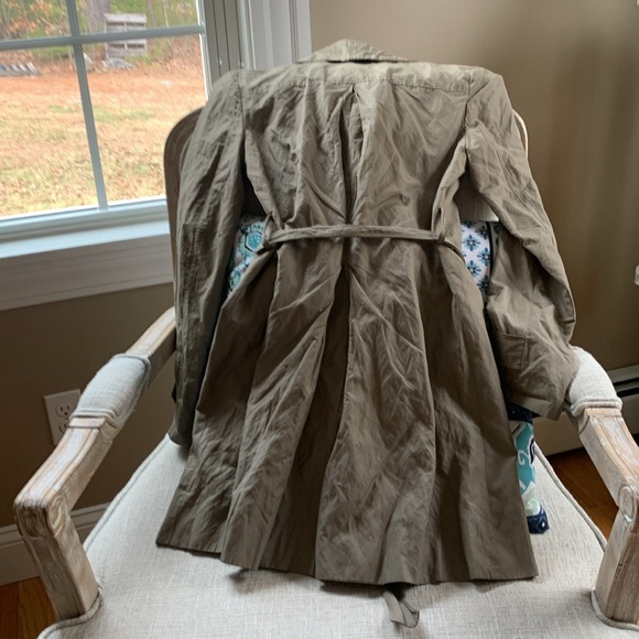 Spring coat like new!!! - Picture 6 of 6